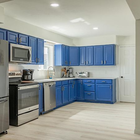 Roomy Home 5 Mins From Attractions Galveston Extérieur photo